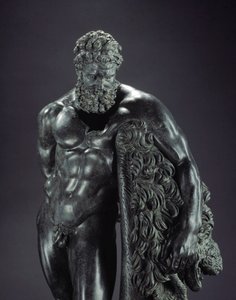 Greek Art: “” Heracles at rest”” Detail - Bronze sculpture of Lysippe of Sicyone (395-305 BC) 4th century BC, from the Shrine of Ercole Curino, Sulmona - Museo Nazionale Archeologico, Chieti Italy - Herakles (Hercules) resting - Detail of the bronze sculpt