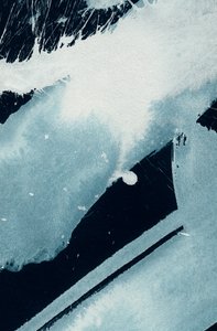 日本_73，2020 年（混合媒介） 作者 马尔科·坎佩德利