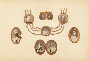 B夫人的相册，1870年代。