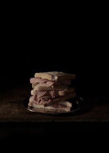 德克萨斯州死囚牢的最后一餐；伯纳德-阿莫斯，2011 年（C 型照片）