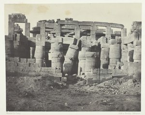 卡纳克宫，从北面看大厅，底比斯，184951，1852年印刷。 作者 马克西姆·杜营