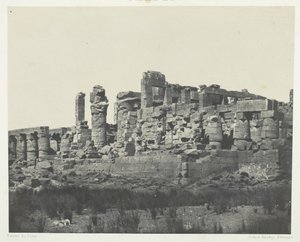 卡纳克宫，大殿，从东北角拍摄，底比斯，1849-1951年，1852年印刷。 作者 马克西姆·杜营