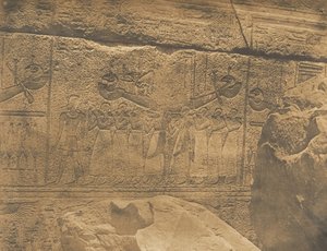 卡纳克宫花岗岩圣殿的外部雕塑 菲利普-A...，1849-50。 作者 马克西姆·杜营