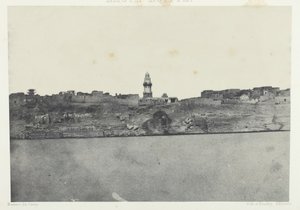上埃及Esneh的概貌，184951年，1852年印刷。 作者 马克西姆·杜营
