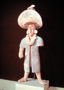 站立的男性形象，来自坎培切州Ja那岛的公墓，公元7至10世纪（彩陶） 作者 玛雅玛雅人