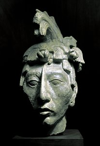 战士头（雕塑，约 683 年） 作者 玛雅玛雅人