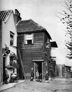 1926-1927年，伦敦海格特大街旁的汤森德院子。 作者 麦克里什