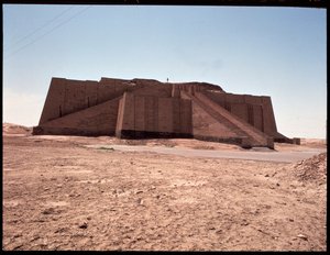 View of the reconstructed ziggurat, 2050 BC 作者 美索不达米亚