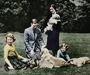 皇家家庭作为幸福的爱犬人群，1937年 作者 迈克尔·机会