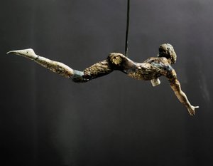 象牙雕像，公元前1700-1400年，又称牛跃者 作者 美浓