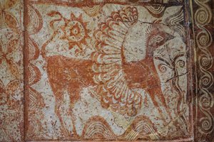 胸部的拉纳克斯，有山形的盖子。公元前1370-1300年 作者 美浓