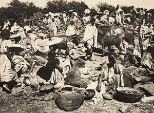 在法西斯时代建立一个帝国。阿比西尼亚市场，1936年5月9日（黑白照片）。 作者 莫迪斯蒂诺·巴尔迪内蒂