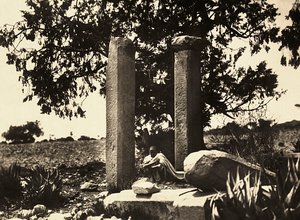 在法西斯时代建立一个帝国。阿克苏姆在科海托的遗迹，1936年5月9日（黑白照片）。 作者 莫迪斯蒂诺·巴尔迪内蒂