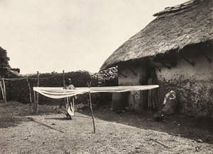 在法西斯时代建立一个帝国：为织布做准备，1936年5月9日（黑白照片 作者 莫迪斯蒂诺·巴尔迪内蒂