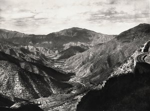 Building an Empire in the Fascist age: the Dorfu valley, 09/05/1936 (b/w photo) 作者 莫迪斯蒂诺·巴尔迪内蒂