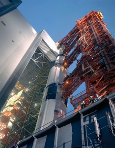 阿波罗12号--美国宇航局，1969年。 作者 NASA图片