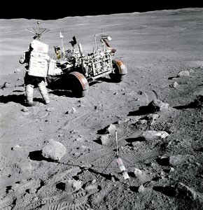 阿波罗16号--美国宇航局，1972年。 作者 NASA图片