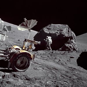 阿波罗17号--美国宇航局，1972年。 作者 NASA图片