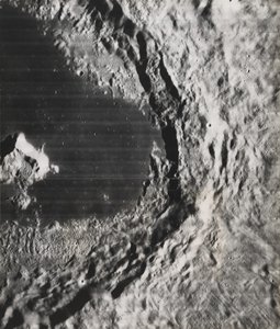 月亮的远方》在阿波卢尼，1967年。 作者 NASA图片
