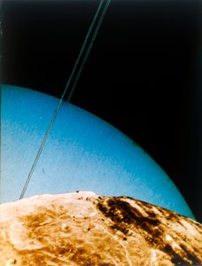 从米兰达看到的天王星，1986年。 作者 NASA图片