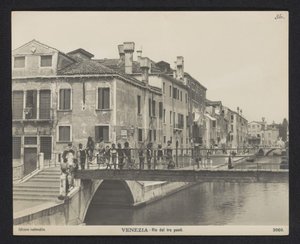 威尼斯的里约三桥（Gezicht op de Rio dei Tre Ponti te Venetië
威尼斯 - Rio dei Tre Ponti（物体上的标题）