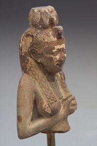伊希斯，新王国（1550-1085.B.C.）（石头）。 作者 新王国埃及