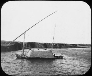 载有货物的达哈比耶，埃及，约1890年 作者 牛顿公司