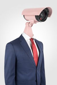 2022 年，过度控制（照片）