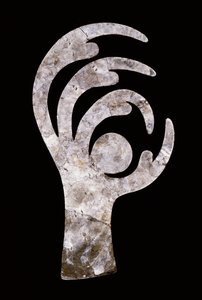 鸟爪镂空，200 BC-400 AD（云母） 作者 俄亥俄州合和文化