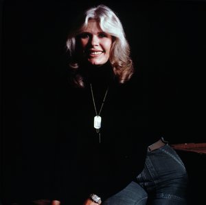 MASH (Loretta Swit) (照片) 作者 奥兰多·苏埃罗