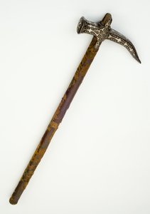 战锤，约 1680 年（铁和木头，银线和纺织品） 作者 奥斯曼帝国学校