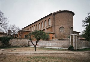圣萨宾娜教堂的景观，建于422年 作者 古基督教