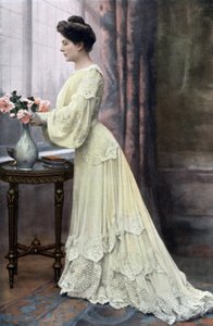 1903 年的法国女演员罗莎-布鲁克（照片）