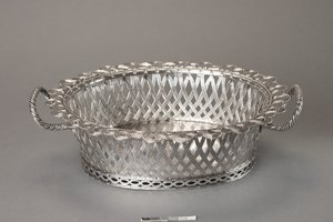 篮子，1729年