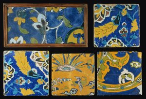 Safavid Cuerda Seca瓷砖（陶器）组 作者 波斯学校