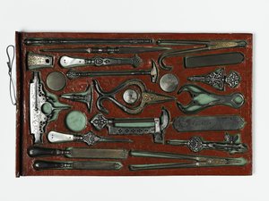 描绘神圣家族的工具包，约 1830 年（混合媒体） 作者 波斯学校