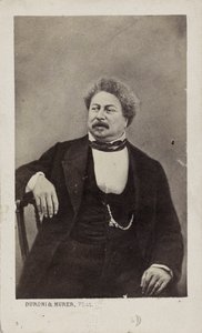 作者大仲马（Alexandre Dumas père）1802-1870，1870年。 作者 摄影工作室 Duroni 和 Murer。