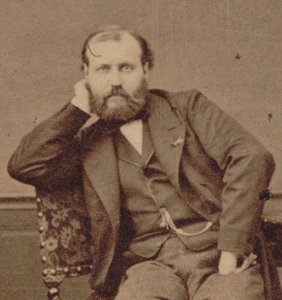 作曲家查尔斯-古诺1818-1893年的肖像，1875年。 作者 摄影工作室 Mayer 和 Pierson。
