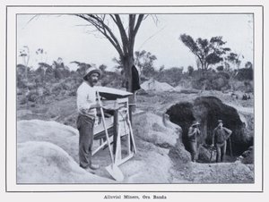 冲积矿工，奥拉班达（黑白照片 作者 Photographer Australian