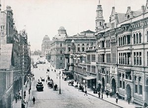 悉尼大桥街，约1900年，摘自《南十字星下--澳大利亚掠影》，墨尔本外交部出版。