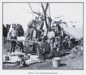 Workers on the Transcontinental Railway (b/w photo) 作者 澳大利亚摄影师