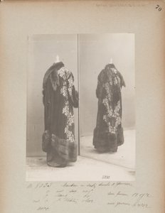 Album Page: House of Worth, Coat 作者 法国摄影师