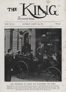 1900 年 8 月，德国陆军元帅阿尔弗雷德·冯·瓦尔德西 (Alfred von Waldersee) 从柏林出发，指挥国际远征军对抗中国的义和团（黑白照片） 作者 德国摄影师
