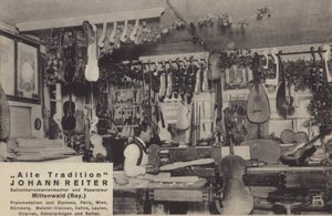 Johann Reiter, Maker and repairer of stringed instruments, Mittenwald, Bavaria (b/w photo) 作者 德国摄影师