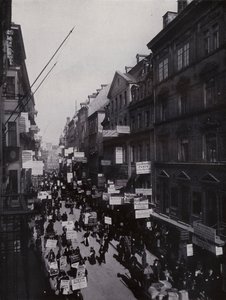 莱比锡：展会期间的 Petersstrasse（黑白照片） 作者 德国摄影师