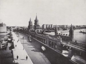 Oberbaum-Brucke 与高架铁路（黑白照片） 作者 德国摄影师