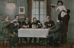 1913 年寄出的德国人喝啤酒并与女服务员玩乐的明信片（手绘照片） 作者 德国摄影师