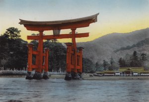 日本，约 1912 年：位于内海的圣岛宫岛，是日本最著名的三个场景之一； 这座寺庙是清森在 12 世纪在这里建造的（照片） 作者 摄影师 日本人