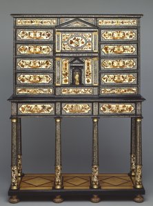 立柜 作者 皮埃尔·戈尔