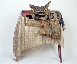Adam Kazimierz Czartoryski的马鞍（1734-1823）加利西亚卫队指挥官，1782-83（木，皮革，银和金丝绒） 作者 Polish School